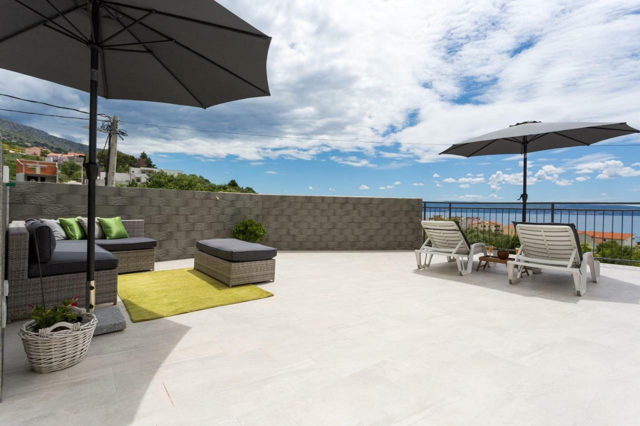 Apartments Lidija - Sea View Apartment With Exclusive Right Of Using Hot Tub Or Split Level Apartment With Exclusive Right Of Using Pool Podstrana Exterior foto