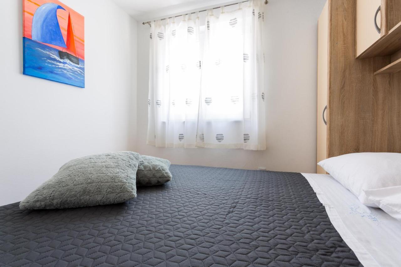 Apartments Lidija - Sea View Apartment With Exclusive Right Of Using Hot Tub Or Split Level Apartment With Exclusive Right Of Using Pool Podstrana Exterior foto